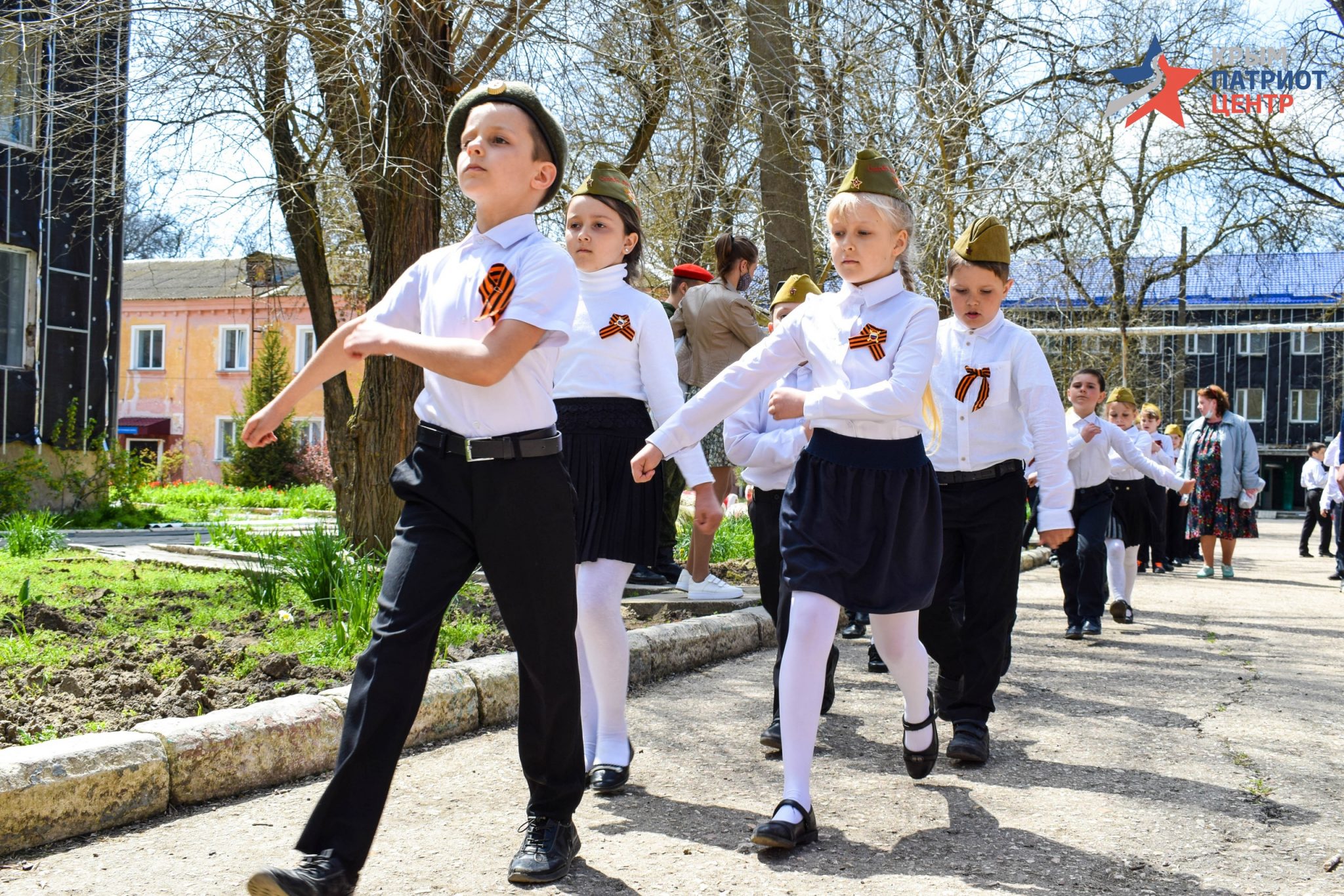 «Отряд, в одну шеренгу, становись!» — ГБОУ ДО РК "КРЫМПАТРИОТЦЕНТР"